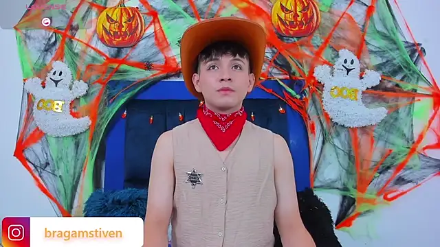 Snapshot of Bragam_Stiven chatting on 10-17-25, 06:05 Bragam Stiven online show from 10-17-25, 06:05