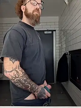 Snapshot of PNTlooker256 chatting on 02-18-26, 02:13 PNTlooker256 online show from 02-18-26, 02:13