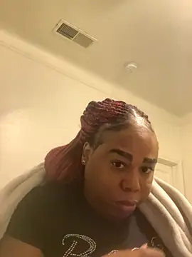 Snapshot of sexxycandyred chatting on 09-26-25, 02:59 sexxycandyred online show from 09-26-25, 02:59