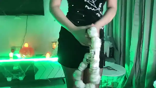 Wild Fantasy 7 online show from 10-30-25, 09:04