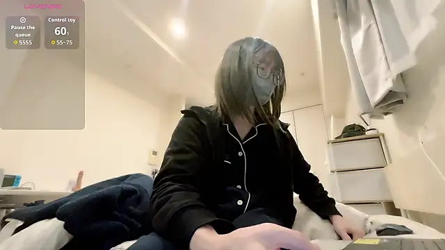 Snapshot of mel__mel chatting on 12-20-25, 03:41 mel mel online show from 12-20-25, 03:41