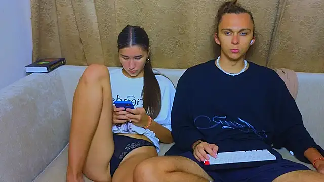 Snapshot of do_u_know_them chatting on 01-27-25, 12:58 do u know them online show from 01-27-25, 12:58