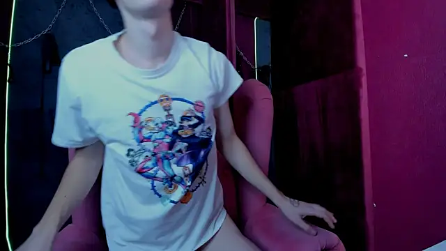 Snapshot of LukeSweet chatting on 11-27-25, 11:56 LukeSweet online show from 11-27-25, 11:56