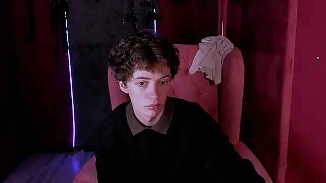 LukeSweet online show from 02-11-26, 10:20