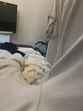 vielcumm online show from 10-26-25, 02:56