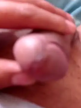 Snapshot of thelion2530 chatting on 10-19-25, 03:45 thelion2530 online show from 10-19-25, 03:45