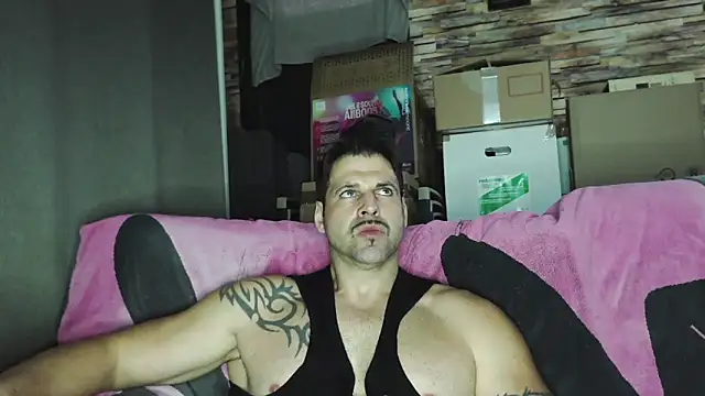 Snapshot of XxBigboybandxX chatting on 02-18-26, 04:36 XxBigboybandxX online show from 02-18-26, 04:36