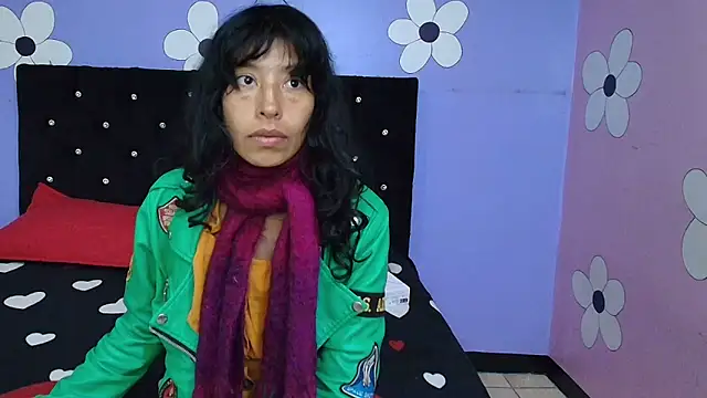 karolinee 66  online show from 03-05-26, 03:57