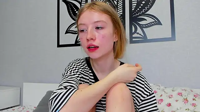 Snapshot of minidivaa_ chatting on 02-19-25, 07:27 minidivaa  online show from 02-19-25, 07:27