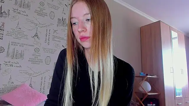 Snapshot of minidivaa_ chatting on 09-12-25, 06:57 minidivaa  online show from 09-12-25, 06:57