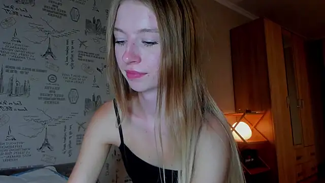 Snapshot of minidivaa_ chatting on 09-22-25, 06:21 minidivaa  online show from 09-22-25, 06:21