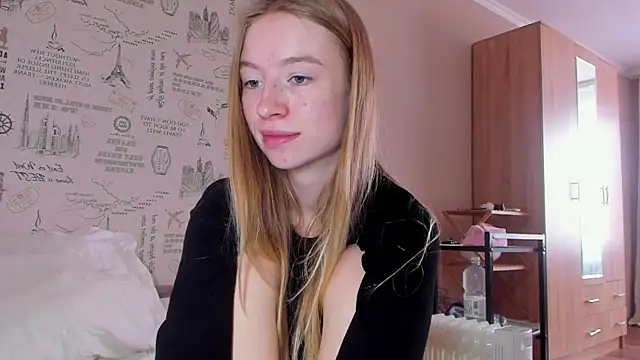 Snapshot of minidivaa_ chatting on 10-17-25, 08:50 minidivaa  online show from 10-17-25, 08:50