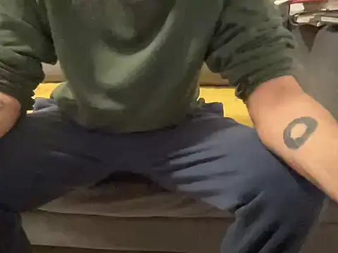 4small4inchlol online show from 01-11-26, 04:12