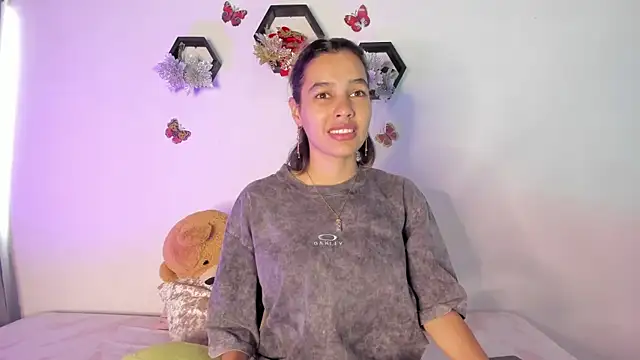 samara jonness online show from 01-19-25, 07:37