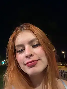 Snapshot of Isa_smeraldy chatting on 09-17-25, 09:27 Isa smeraldy online show from 09-17-25, 09:27