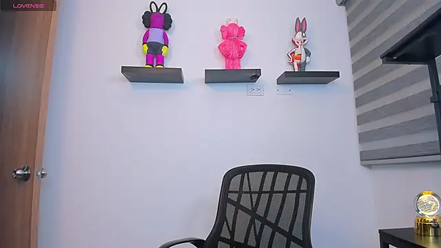 Gangster Girl online show from 03-21-26, 08:19