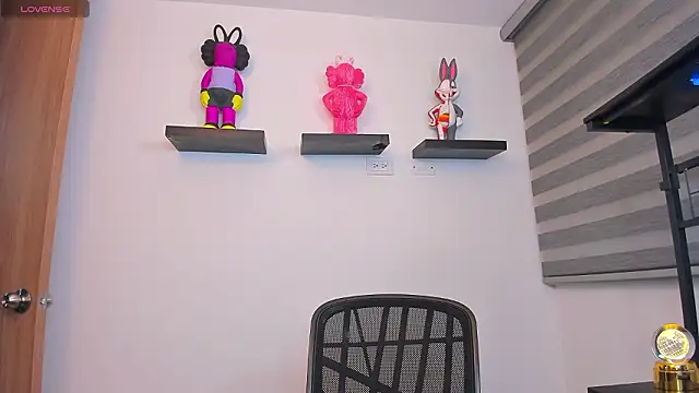 Gangster Girl online show from 03-24-26, 05:01