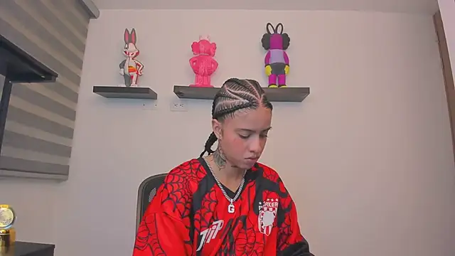 Gangster Girl online show from 07-16-26, 05:57