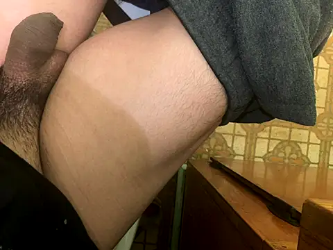 Snapshot of Adateen chatting on 11-18-25, 09:58 Adateen online show from 11-18-25, 09:58