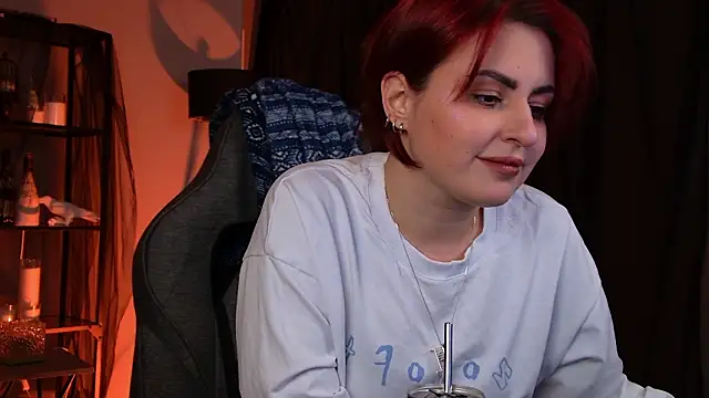 Lana  May online show from 02-09-26, 02:32