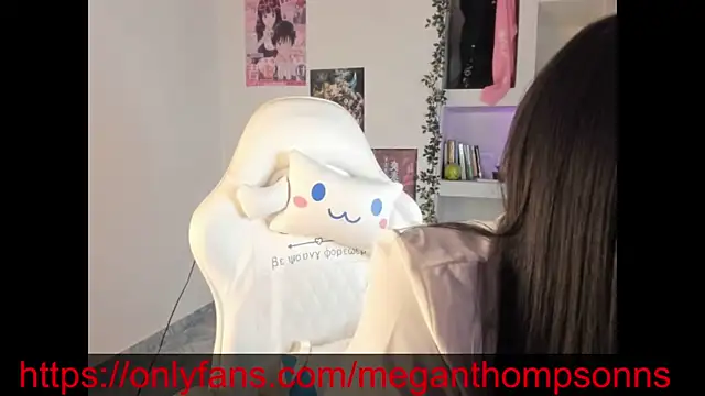 Snapshot of meganthompsonn22 chatting on 07-27-26, 11:34 meganthompsonn22 online show from 07-27-26, 11:34