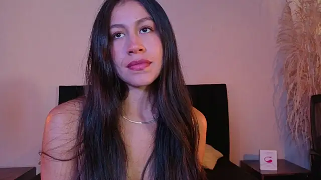 EmiGomez  online show from 03-10-26, 01:27