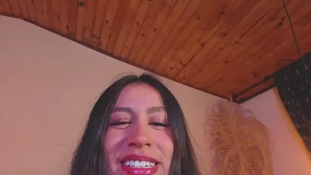 EmiGomez  online show from 07-05-26, 04:19