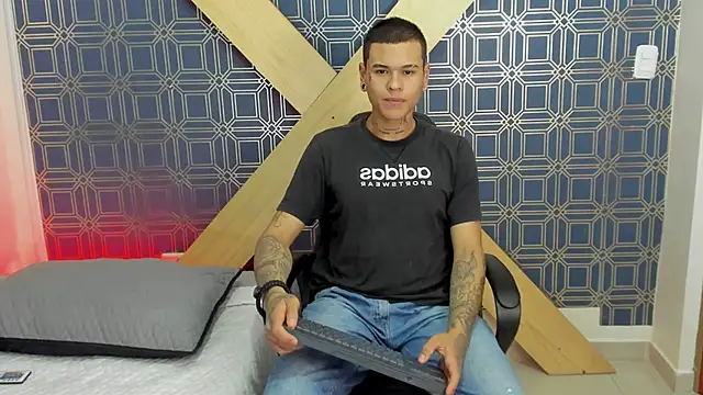 jamesinked  online show from 01-07-25, 01:57