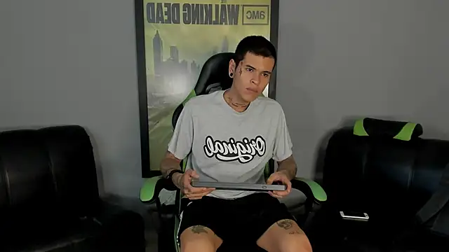 jamesinked  online show from 01-30-25, 04:24