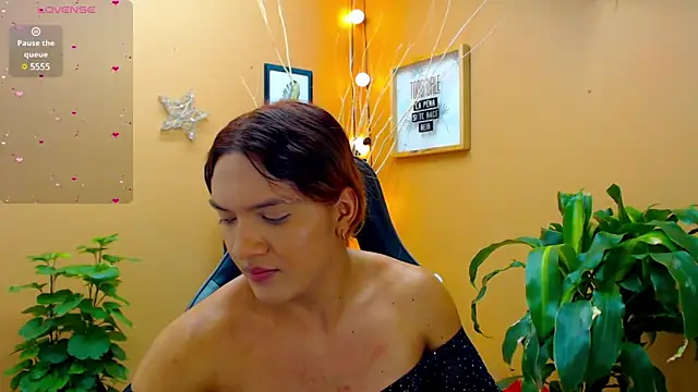 Snapshot of aslyhernandez_7 chatting on 03-12-25, 09:13 aslyhernandez 7 online show from 03-12-25, 09:13