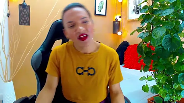 Snapshot of aslyhernandez_7 chatting on 09-15-25, 03:12 aslyhernandez 7 online show from 09-15-25, 03:12