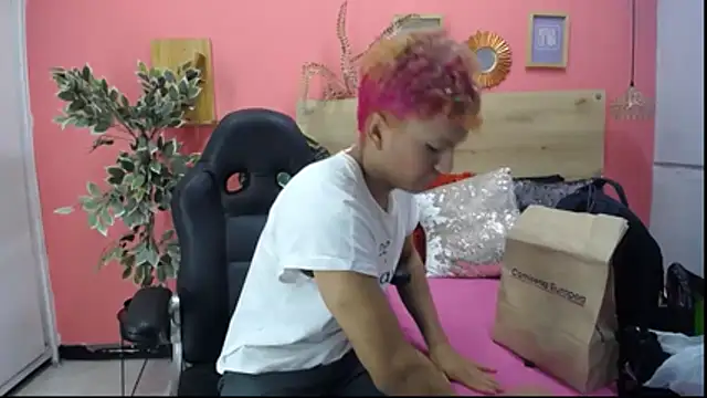 Snapshot of aslyhernandez_7 chatting on 03-02-26, 12:01 aslyhernandez 7 online show from 03-02-26, 12:01