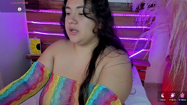 nadine russo online show from 03-27-26, 01:33