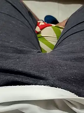 Snapshot of beautiful_hands_ chatting on 01-27-25, 06:09 beautiful hands online show from 01-27-25, 06:09