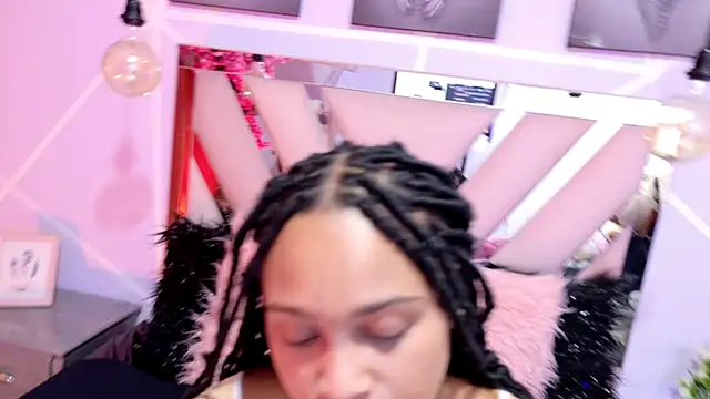 Elith noa online show from 11-11-25, 07:36