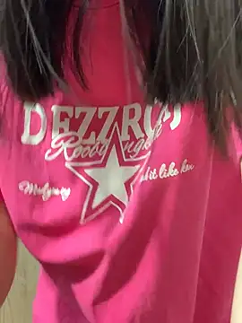 Snapshot of Vani_S2 chatting on 02-09-25, 05:19 Vani S2 online show from 02-09-25, 05:19