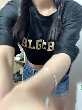 Snapshot of Vani_S2 chatting on 02-15-25, 09:27 Vani S2 online show from 02-15-25, 09:27