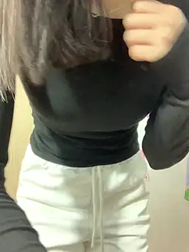 Snapshot of Vani_S2 chatting on 02-25-25, 04:00 Vani S2 online show from 02-25-25, 04:00