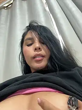  miaquevedo  online show from 06-03-26, 08:14