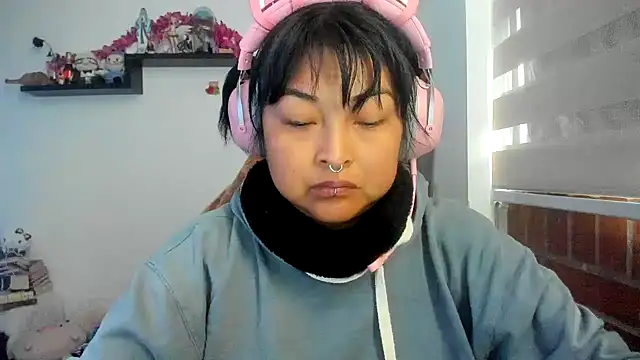 Shaddycute  online show from 03-23-26, 12:42