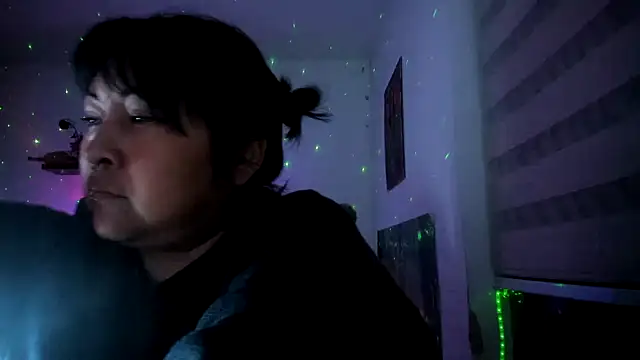 Shaddycute  online show from 03-25-26, 10:10