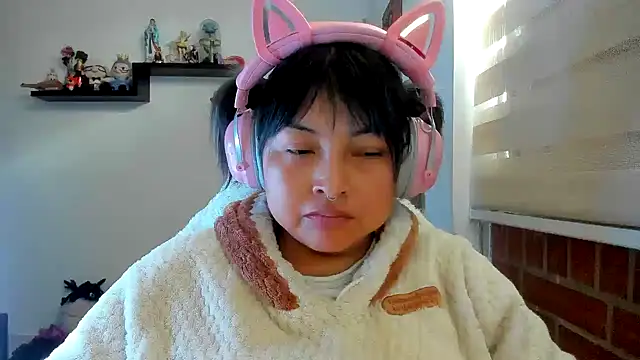 Shaddycute  online show from 06-03-26, 02:33