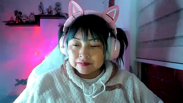 Shaddycute  online show from 06-04-26, 02:39