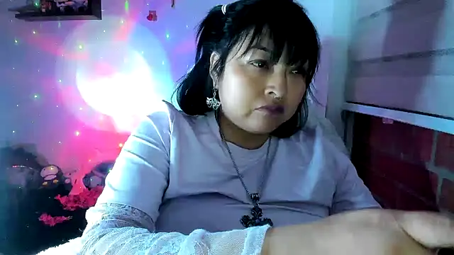Shaddycute  online show from 06-28-26, 01:33