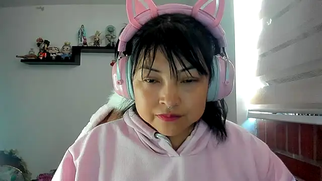 Shaddycute  online show from 08-03-26, 12:32