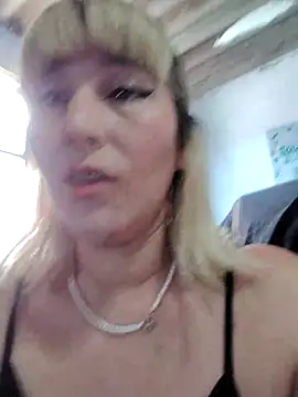 Snapshot of florecita9 chatting on 03-02-25, 06:08 florecita9 online show from 03-02-25, 06:08