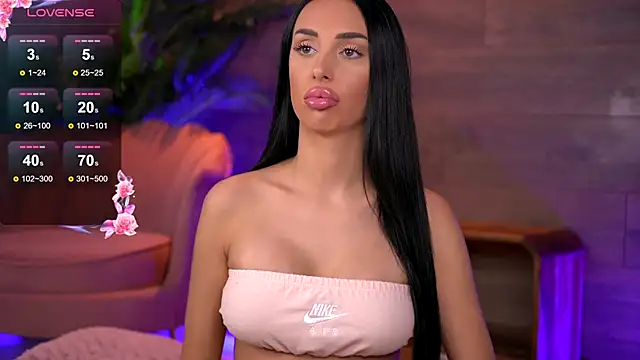 Snapshot of KairaAndrews chatting on 10-11-25, 06:50 KairaAndrews online show from 10-11-25, 06:50