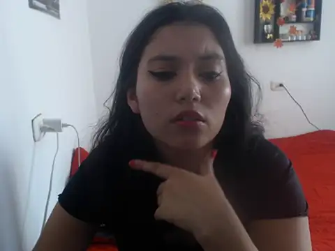 HannaKlein online show from 02-04-25, 07:22