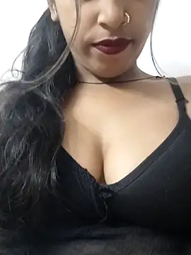 Snapshot of Rashmi_Singhal chatting on 02-19-25, 12:55 Rashmi Singhal online show from 02-19-25, 12:55