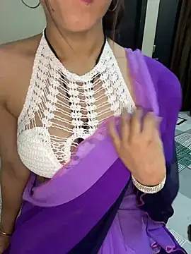 Snapshot of Ms_stella chatting on 03-08-25, 05:07 Ms stella online show from 03-08-25, 05:07